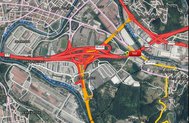 Retenciones de 2 kilómetros en la A8