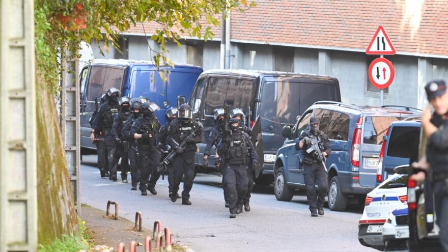 Siguen en comisaría siete detenidos por la reyerta de Barakaldo