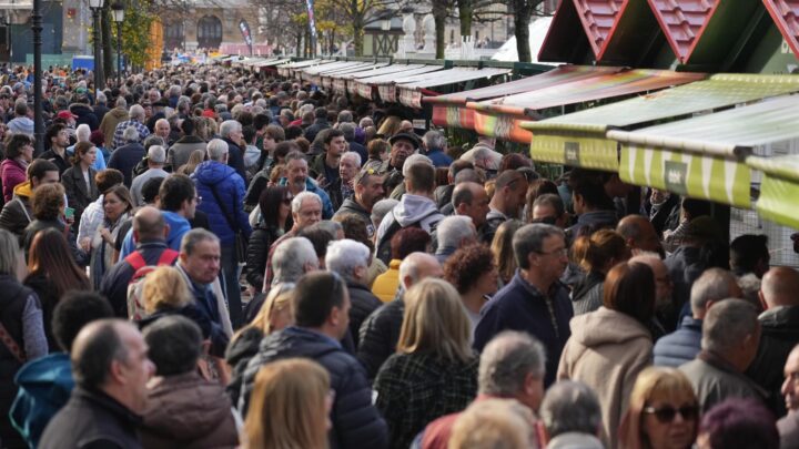 Metro Bilbao refuerza su servicio por Santo Tomás