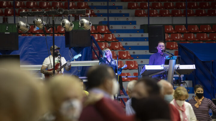 Bilbao retoma este domingo los bailables en el pabellón de La Casilla