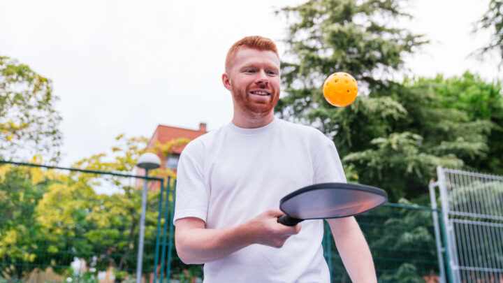 ¿Qué es el pickleball? El nuevo deporte de moda estrena cancha en Bilbao Kirolak