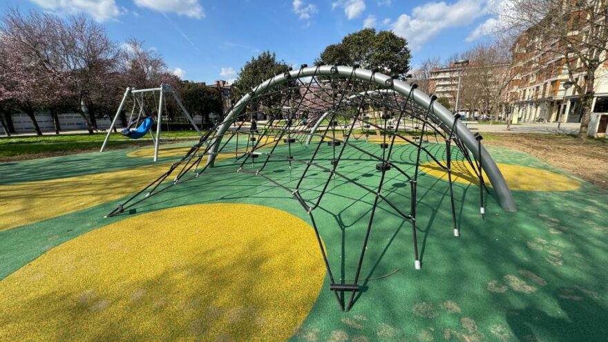 Durango renueva sus parques infantiles