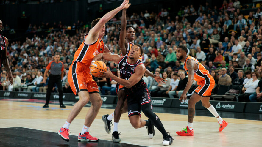 Jaume Ponsarnau: «Valencia Basket es el rival más difícil contra el que podemos jugar»