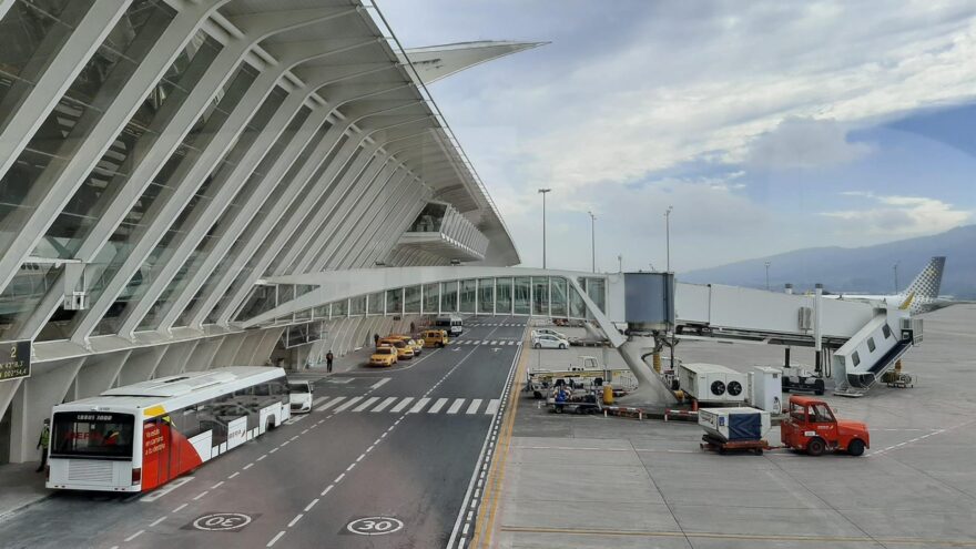 Trece vuelos cancelados en Loiu por la huelga en aeropuertos alemanes