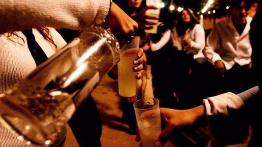 Santurtzi incauta 3.400 bebidas alcohólicas en su campaña contra el consumo en menores