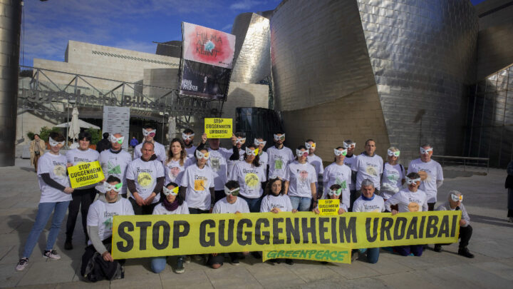 Greenpeace califica de «anticuado y depredador» el proyecto del Guggenheim en Urdaibai