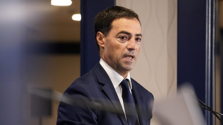 Imanol Pradales: «El martes no va a ser un día normal en Euskadi»