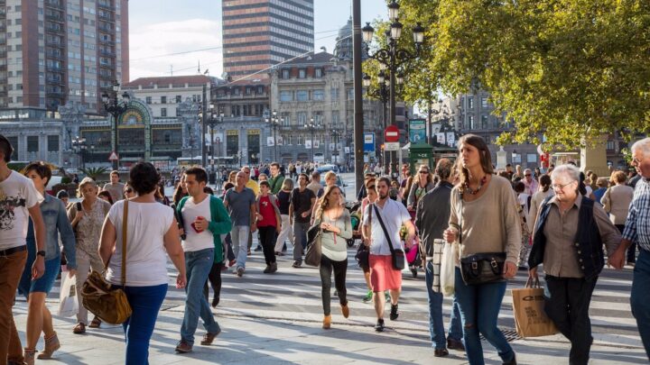 La satisfacción con la vida en Euskadi se sitúa en un 7,4 sobre 10