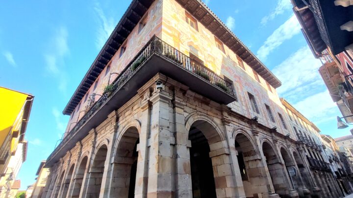 Durango abre las puertas de su Ayuntamiento con visitas guiadas gratuitas