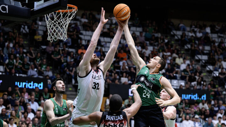 Sigue la sequía a domicilio (87-79)