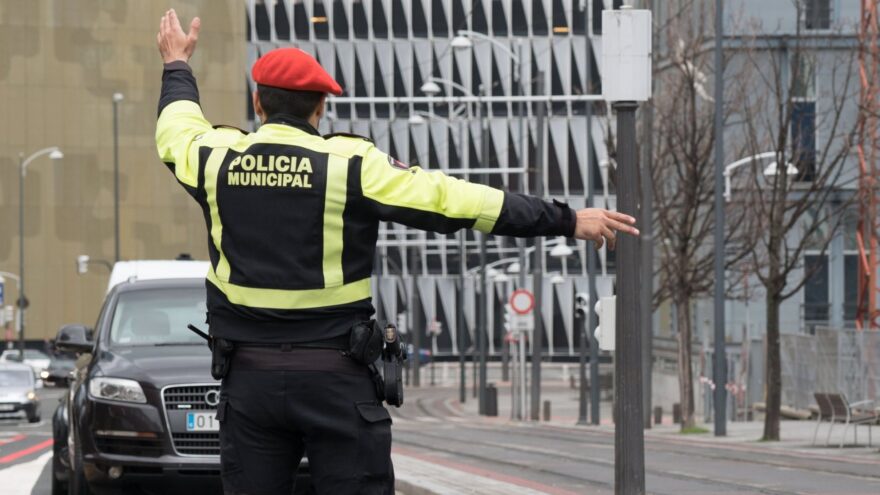 La Policía Municipal de Bilbao intensifica la vigilancia para evitar atropellos