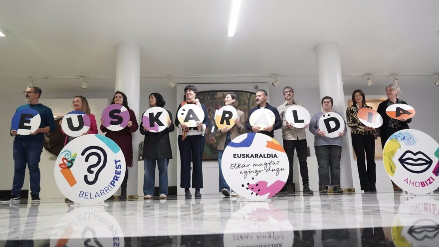 El Parlamento Vasco ha presentado su grupo de embajadores para Euskaraldia