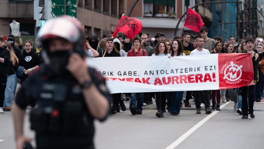 La Ertzaintza mantiene la investigación sobre el herido en el Gaztetxe de Rekalde