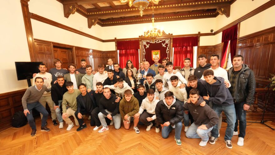 Getxo recibe a sus campeones del Arenas Club por su ascenso a Primera RFEF