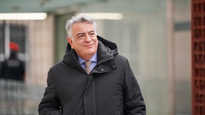 Javier de Andrés: «Hay que consolidar la plantilla de Osakidetza»