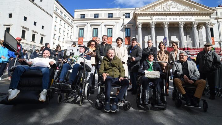 «La ELA no entiende de plazos, las familias no tienen tiempo y los recursos son necesarios ya»