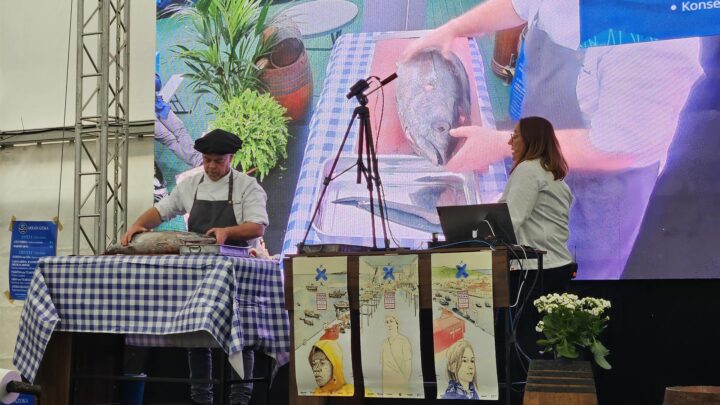 Bermeo celebra su XXXI Arrain Azoka: «Es parte de nuestra identidad»