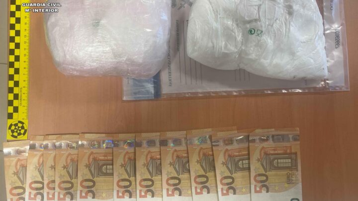 Desmantelan una red de fabricación y distribución de speed con detenidos en Bizkaia