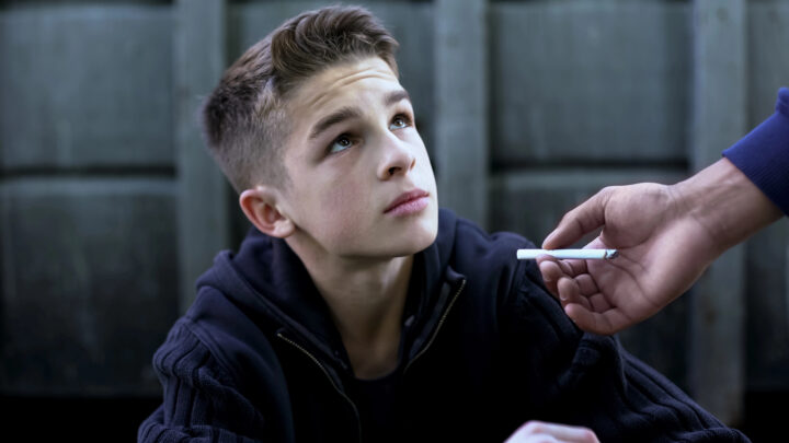 La edad media de inicio del vapeo baja ya a los 12 años