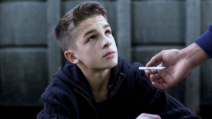 La edad media de inicio del vapeo baja ya a los 12 años