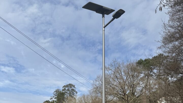 Maruri-Jatabe apuesta por la energía solar con nuevas farolas fotovoltaicas