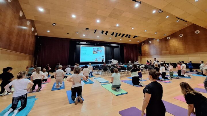 Fisioterapeutas de Osakidetza dan pautas clave para mujeres tras los 50