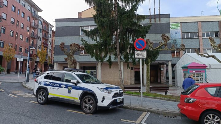 Archivada la causa por los nombramientos de agentes interinos en Etxebarri