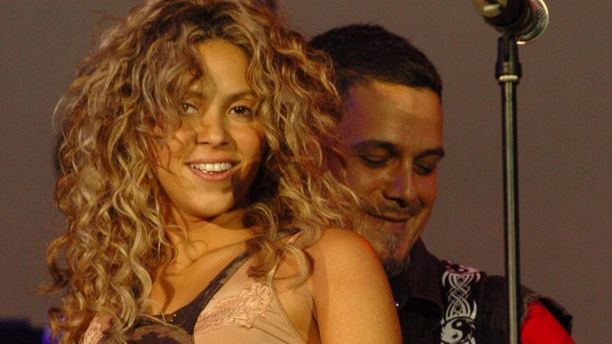 Shakira y Alejandro Sanz se reencuentran con ‘Bésame’