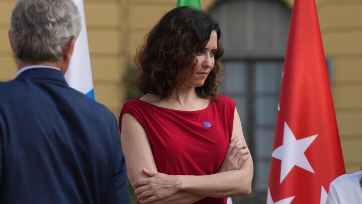 Ayuso abandona la Conferencia de Presidentes durante la intervención del lehendakari en euskera
