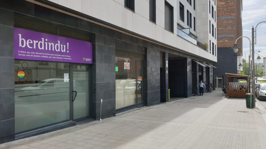 El servicio de atención LGTBI Berdindu presenta nueva imagen y recursos