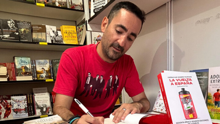 Un libro para honrar la rica historia de la Vuelta