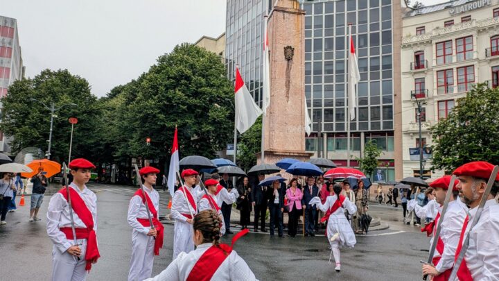 Bilbao celebra con danza, música y flores sus 725 años para «poner el valor» el pasado y «proyectar» el futuro de Villa