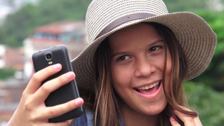 La autoestima en Instagram: «Puede llevar a que solo se vean bien cuando llevan un filtro»