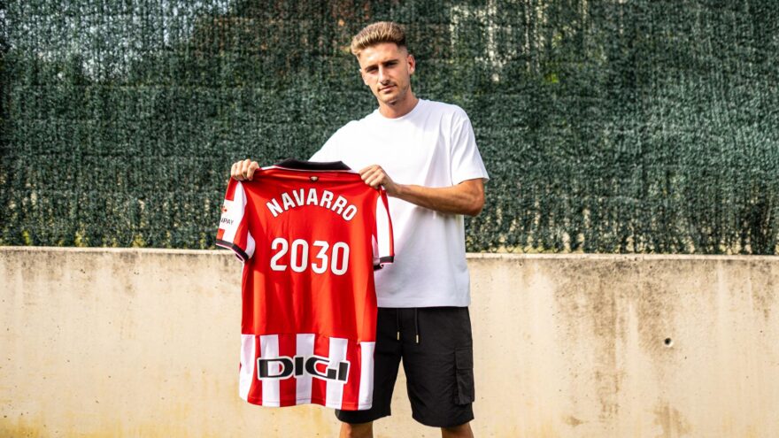 Robert Navarro firma con el Athletic Club hasta 2030