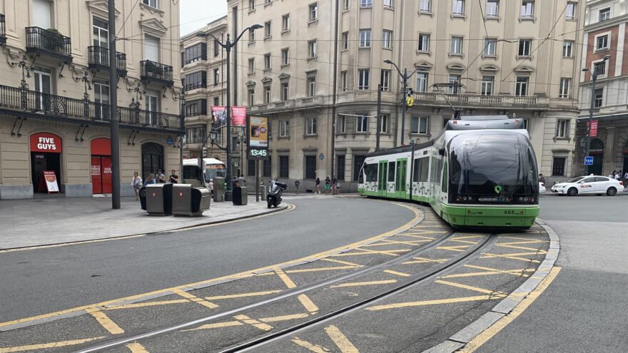 Corte parcial del tranvía de Bilbao este sábado por el evento musical BBK Ría