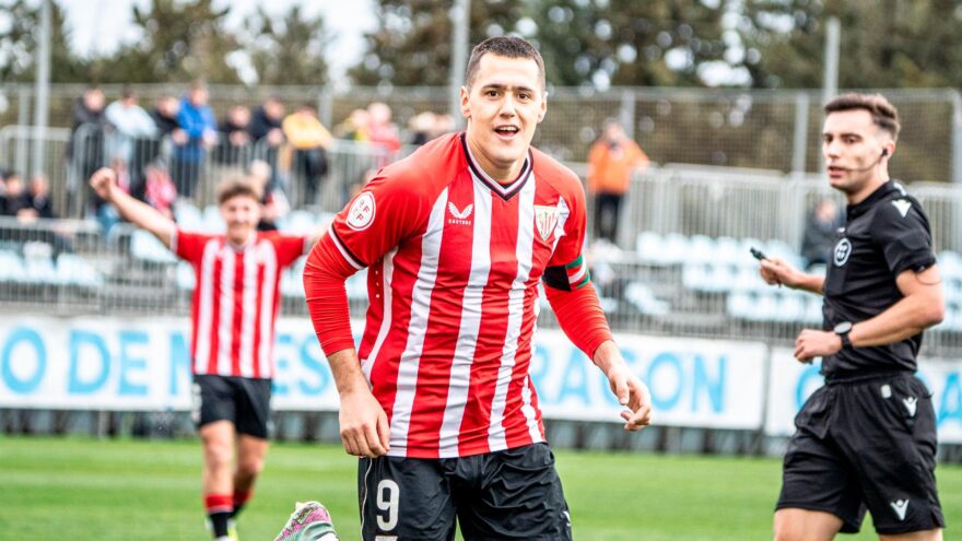 El Athletic renueva a Urko Izeta hasta 2027 y le otorga ficha del primer equipo