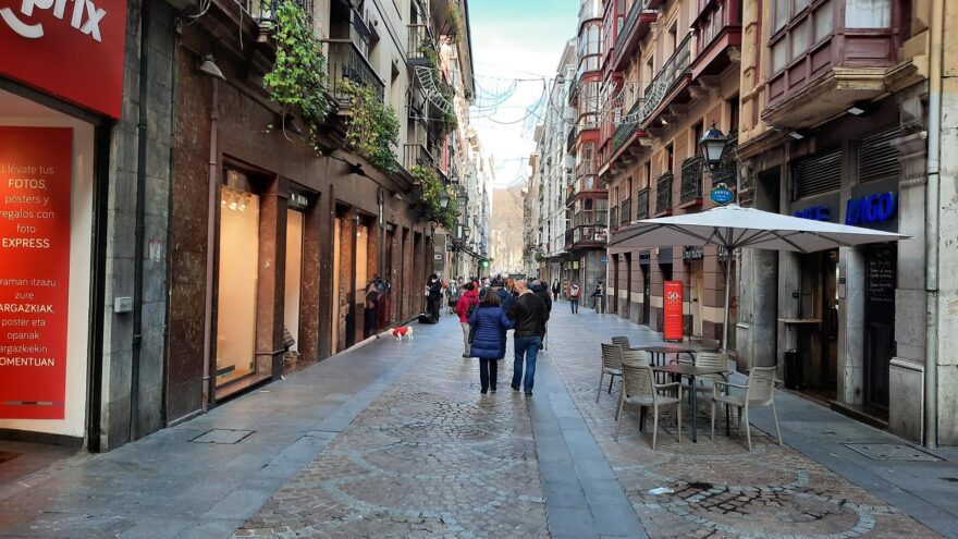 Bilbao regulará las tiendas de souvenirs