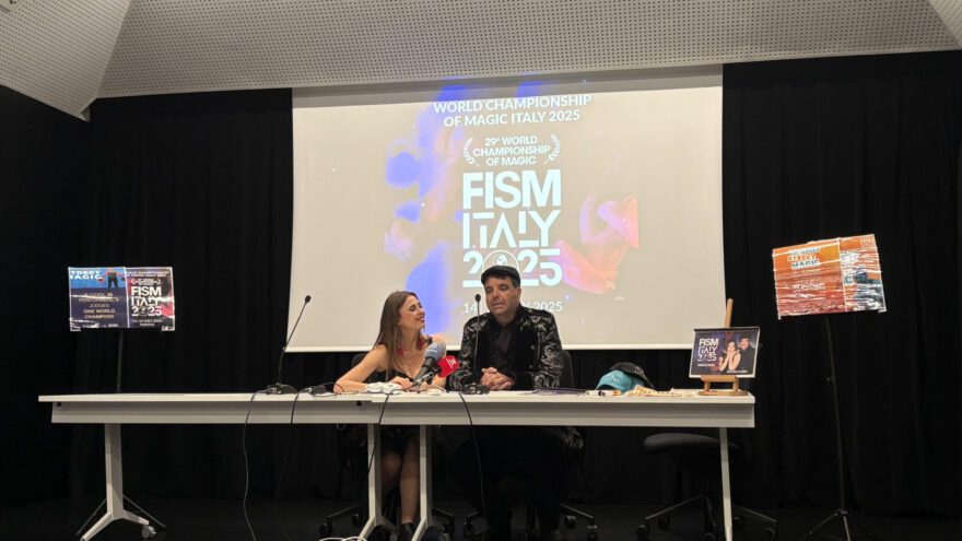 El dúo artístico bilbaíno Óliver & Liuba ponen rumbo al Campeonato del Mundo de Magia