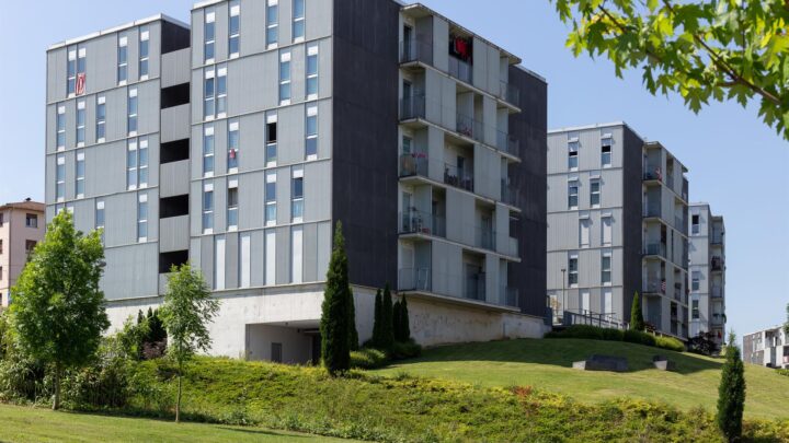 La vivienda es el principal problema para el 51% de los vascos y el empleo para el 42%