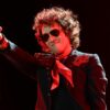Bunbury estalla contra el público por estar «grabando todo el puto concierto»