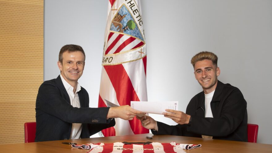 Robert Navarro presentado con el Athletic Club