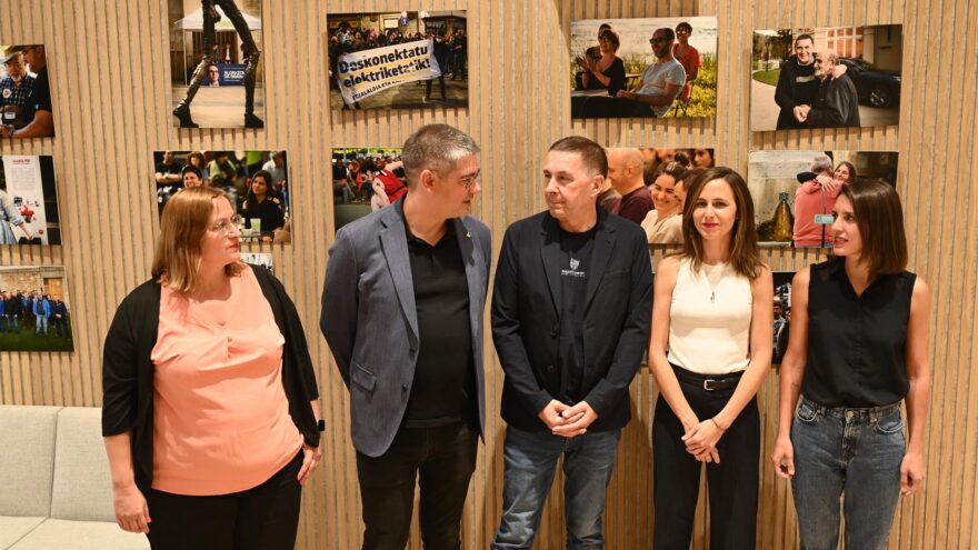 Podemos y EH Bildu acuerdan abrir un nuevo ciclo político y superar el régimen del 78