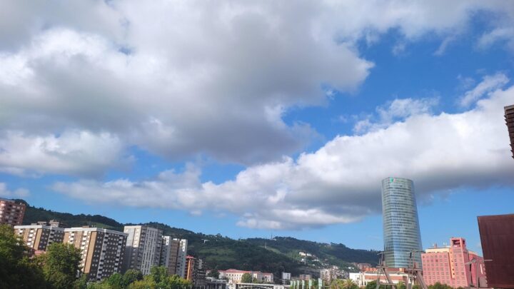 Sol y calor durante la mayor parte de la jornada de este jueves