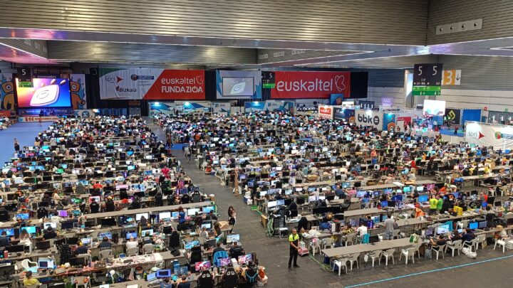 Euskal Encounter 33: 4.000 ordenadores, 5.000 asistentes y la IA como gran protagonista