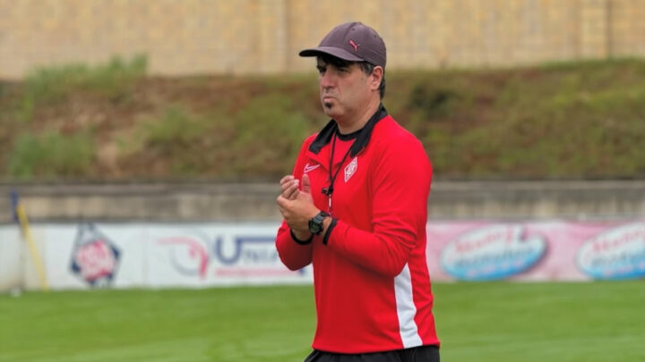 Aitor Zulaika: «Nuestro objetivo es estar arriba y mirar cara a cara a los gallos»