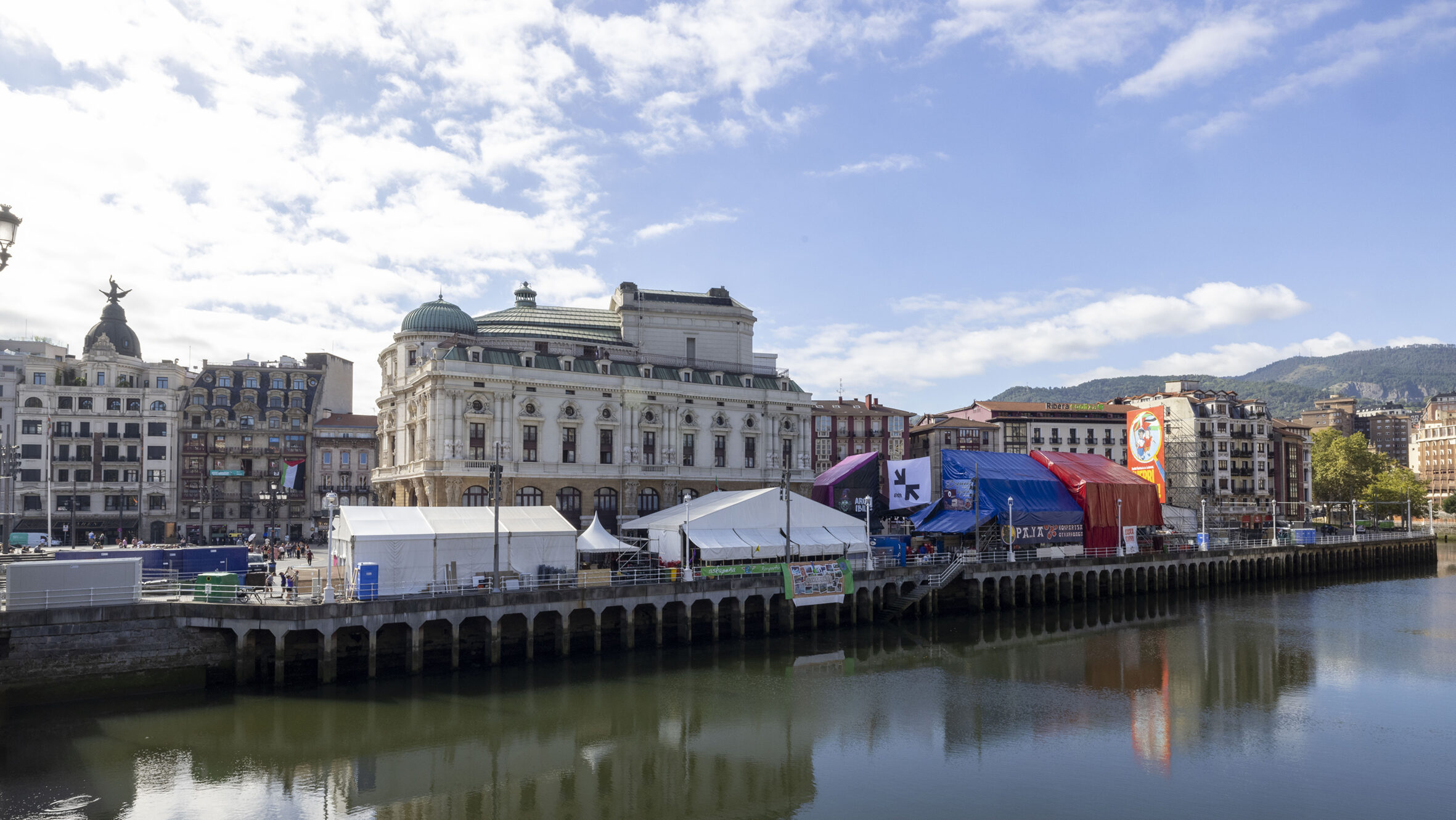 Bilbao contará con 37 txosnas, 19 puestos de artesanía, diez de venta de globos y seis food trucks en Aste Nagusia