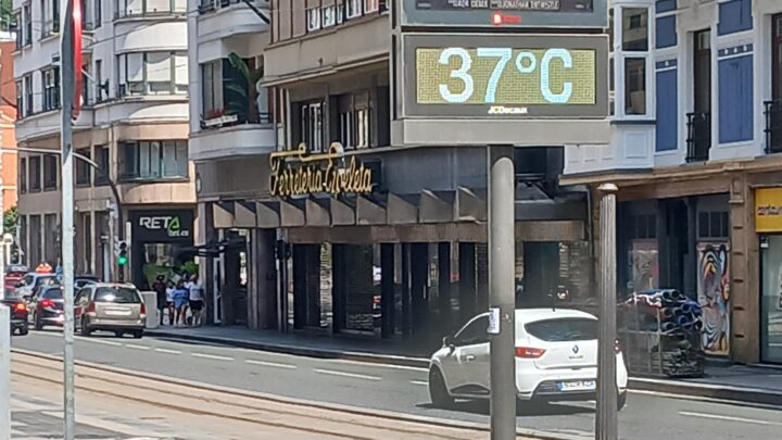 El calor seguirá sin dar tregua este lunes