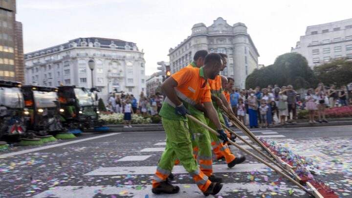650 personas y 120 vehículos se encargarán de la limpieza y recogida de residuos durante Aste Nagusia