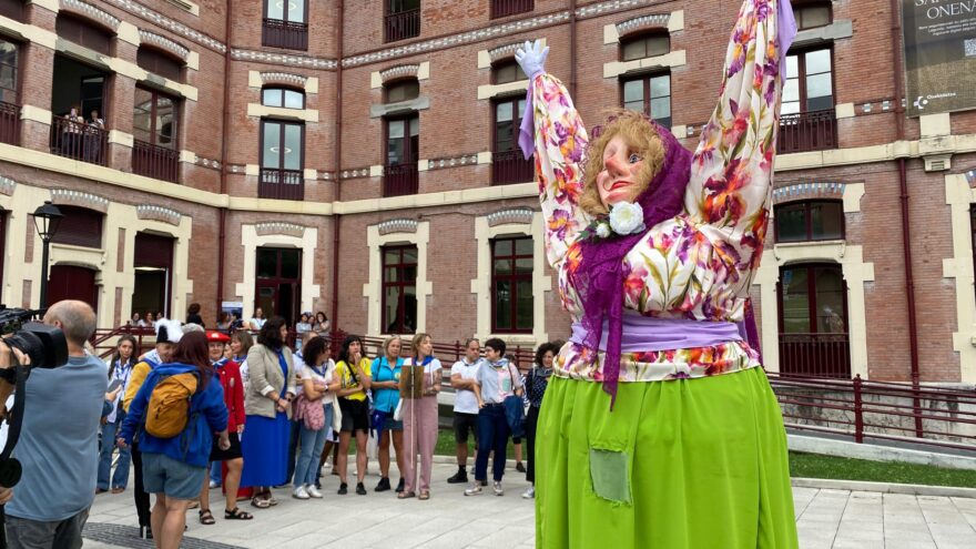 Hoy en Aste Nagusia cata de vinos, herri kirolak, fiesta de la espuma y un buen sukalki: ¡sigue la fiesta!