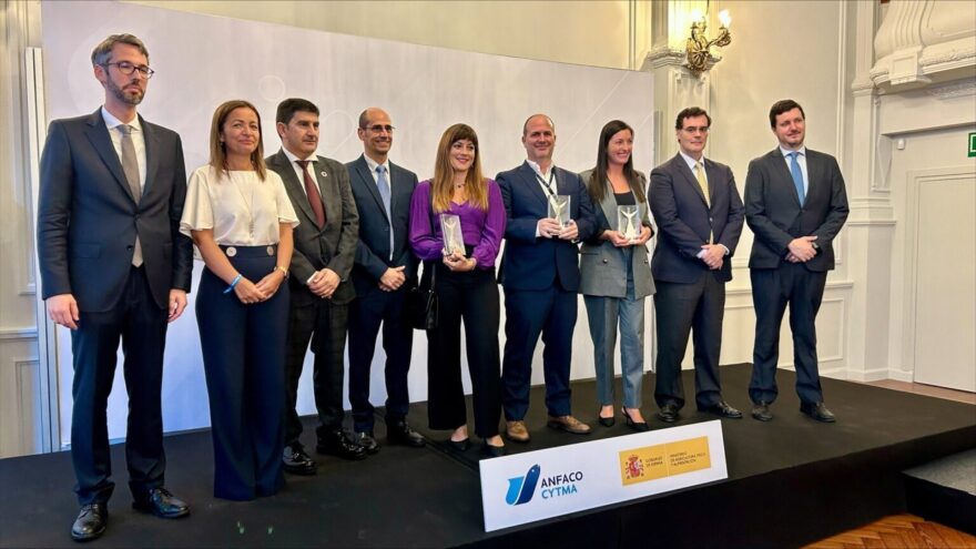 La conservera bermeana Hijos de Serrats y AZTI, premiados en los ‘Tuna Awards’